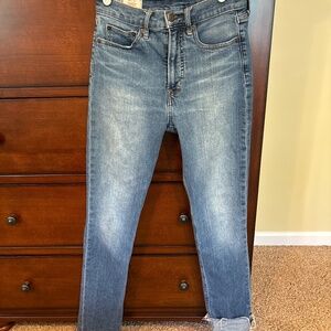 Gap size 26 (2R) Cigarette High Rise Jeans